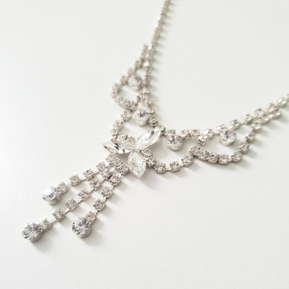 Vintage Rhinestone Necklace - Picture 1 of 4